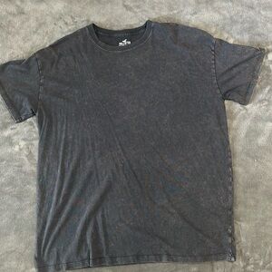 black t shirt